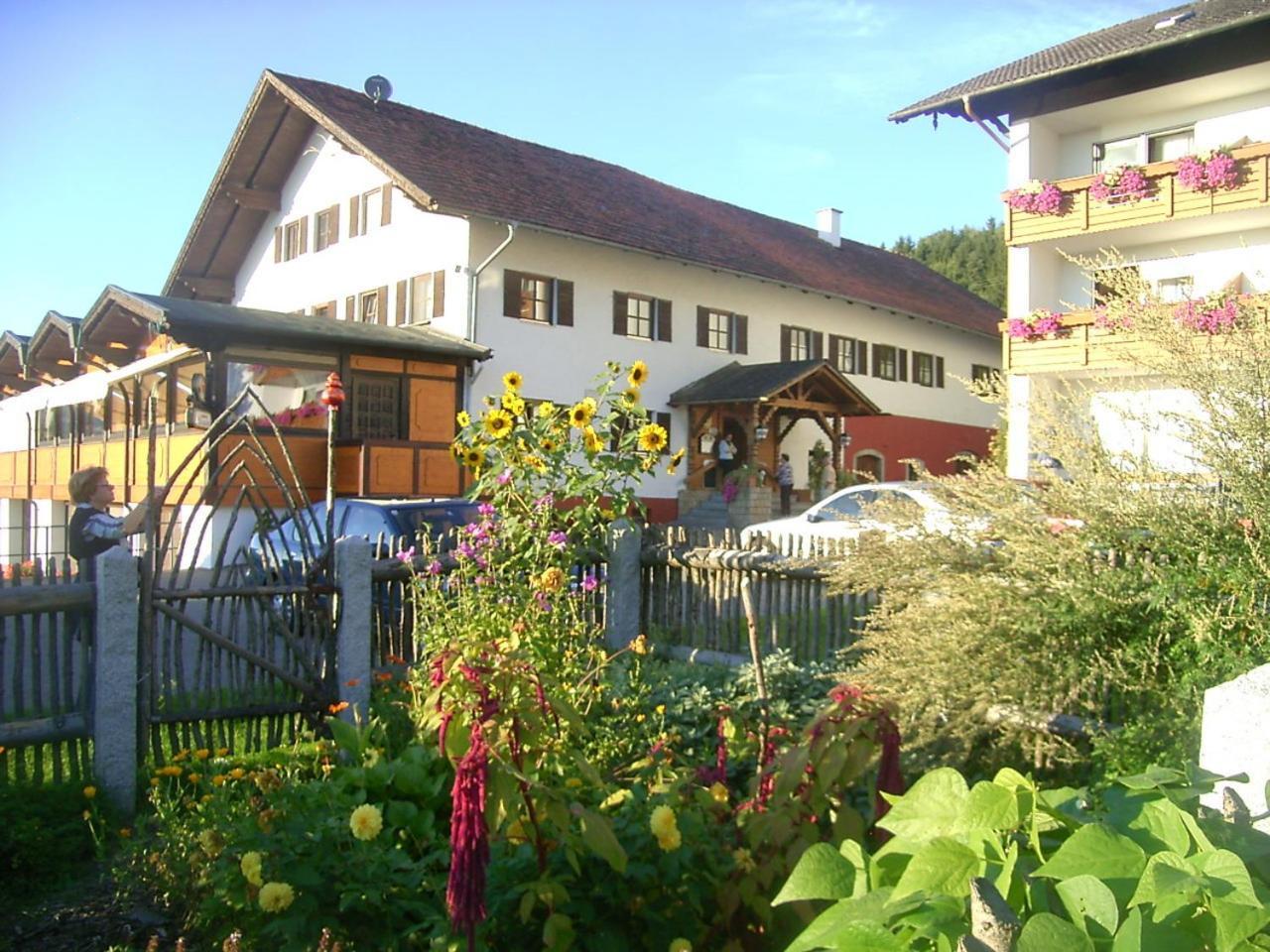 Landhotel Weingarten Haibach  Екстер'єр фото